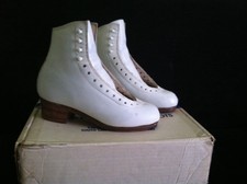 SP-Teri 550 Super Teri Deluxe White Ice Figure Skating Boot 3 1/2 AA