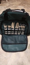 Vintahe Hunter Green Picnic Tote/Supplies for 4