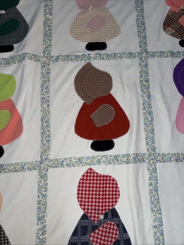Vintage Bedspread /Topper Applique Sunbonnet Sue. 76”x 102” Hand Made - Picture 16 of 18