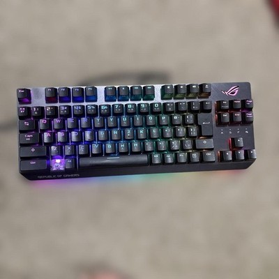 ASUS ROG STRIX SCOPE TKL US Silver Switch Mechanical Keyboard Used Untested