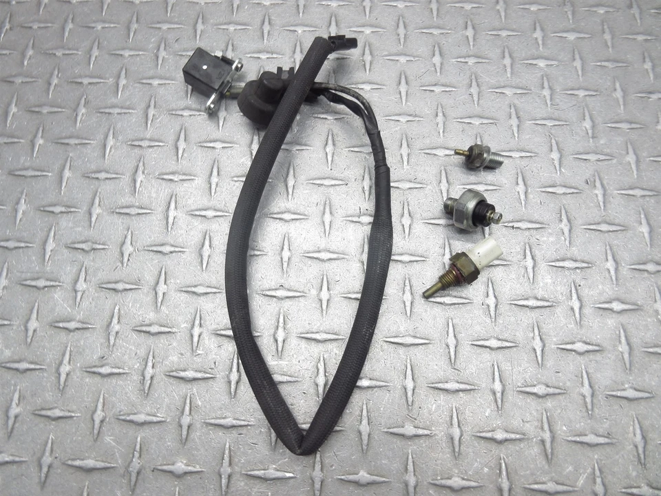 2007 06-08 Kawasaki Ninja 650R EX650R Pulse Coil Pickup Oil Pressure Temp Sensor - Image 3 of 4