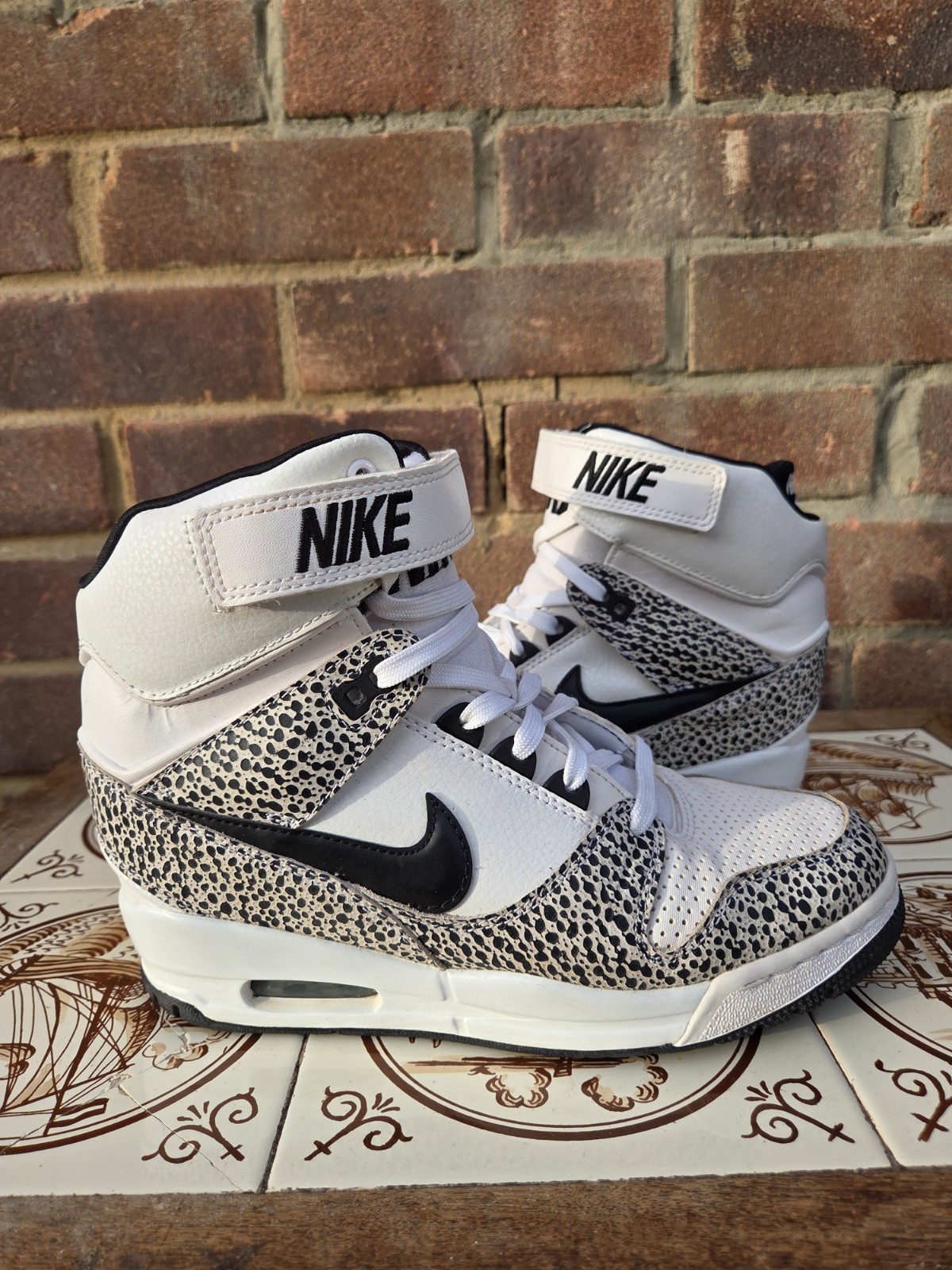 Nike WMNS Air Revolution Sky Hi Safari White Black Wedge Sneakers Women's Size 6