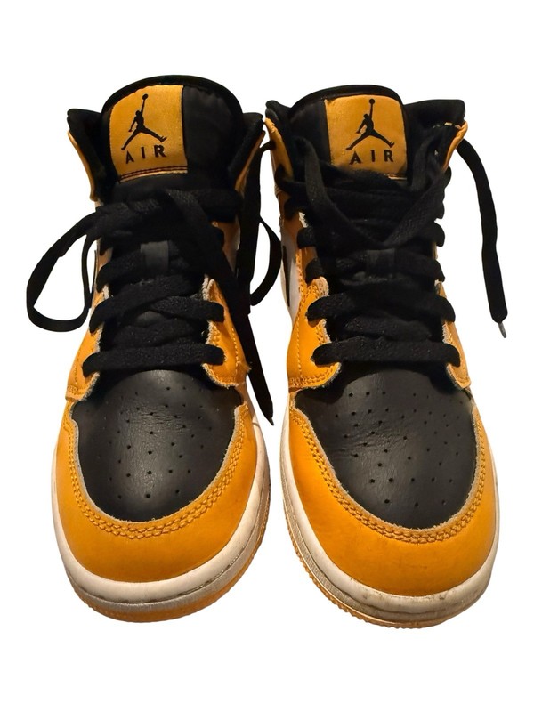 Jordan Air Jordan 1 Mid (GS) Yellow/Black/White Sneakers 4.5Y 554725-701