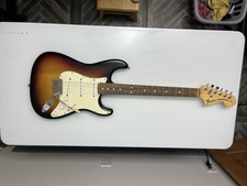 FenderUSA/Highway One ベージュ ハードケース付き FenderUSA/Highway One ベージュ ハードケース付き