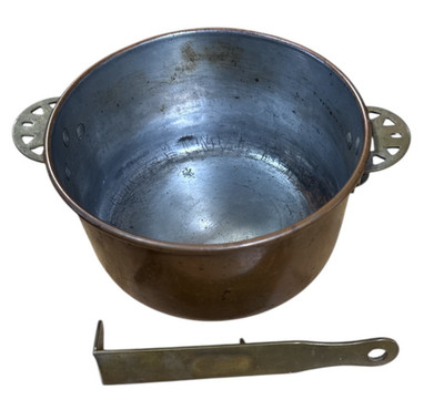 Vintage Rare Copper Cooking Pot Sauce Pan with a Removable Handle Brass Handle