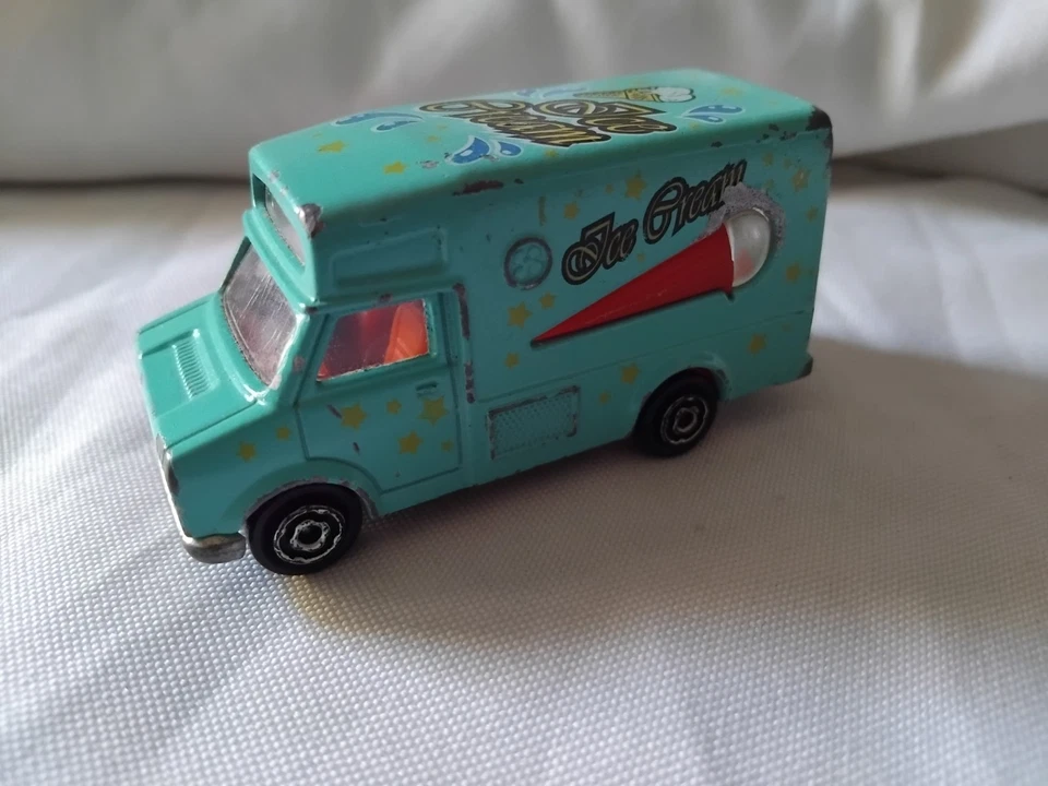 Majorette Fourgon ICE CREAM 1/67 - Photo 4/4