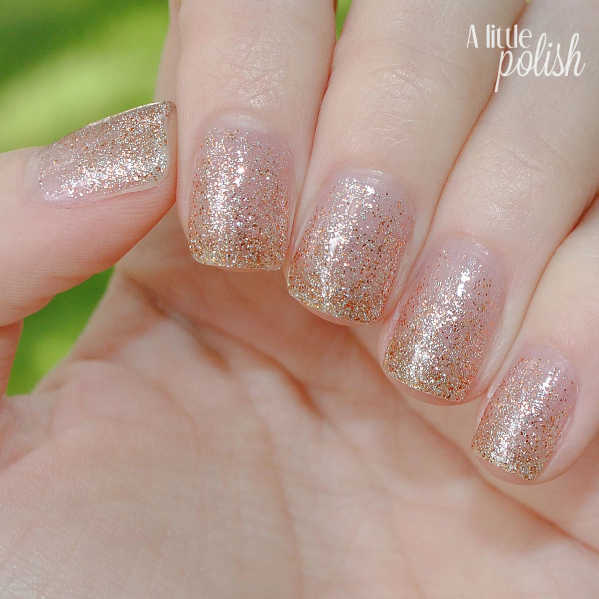 10 Elegant Rose Gold Nail Designs | Ecemella | Rose gold nails, Gold  glitter nails, Ombre nail designs