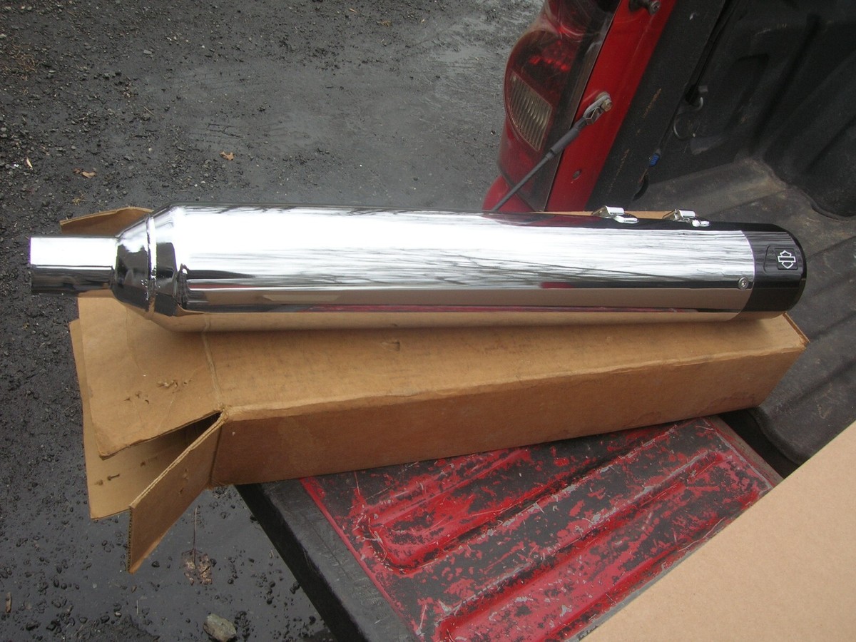 Harley-Davidson Touring CVO Left Muffler Screamin Eagle OEM