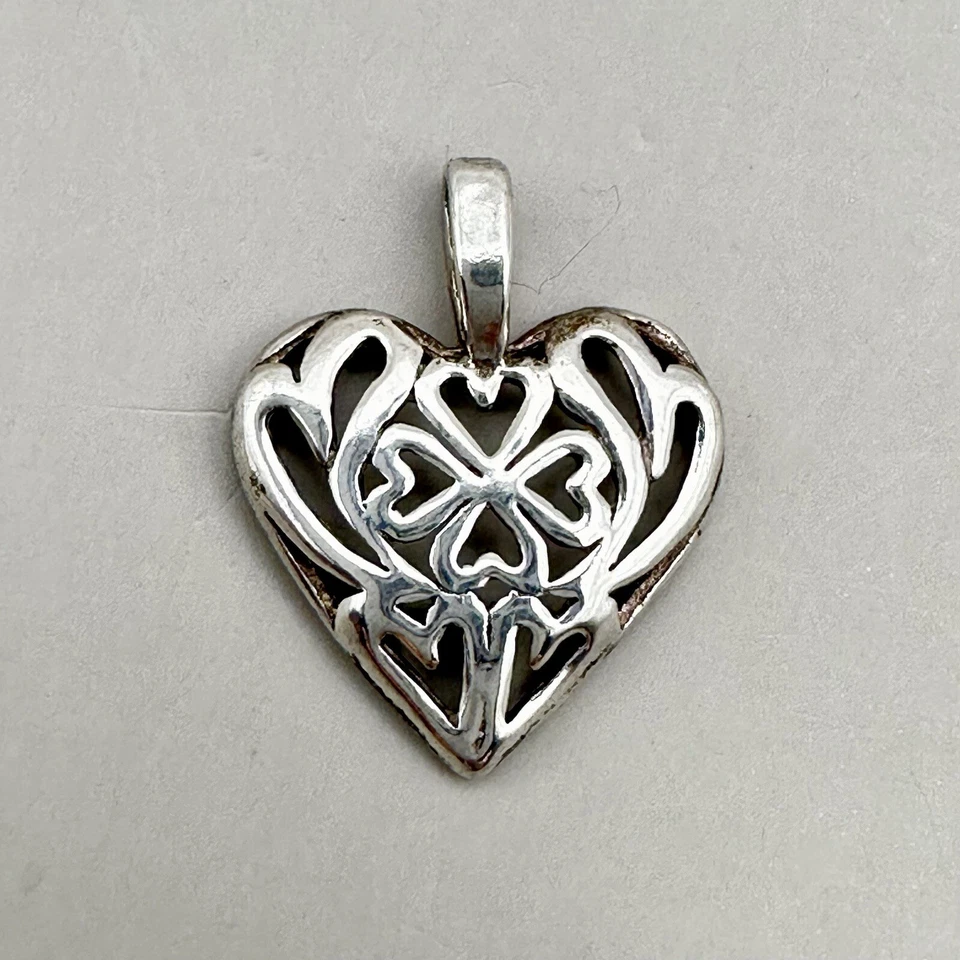 Colgante Corazón Trébol Cuatro Hojas Trébol de la Suerte Celta Trabajo Abierto Plata de Ley Foto 4 de 4