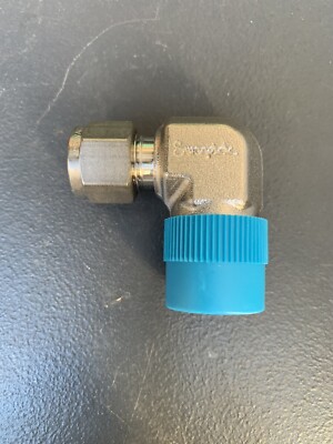 Swagelok SS Elbow Fitting, 3/8'' Tube x 1/2'' MNPT, SS-600-2-8