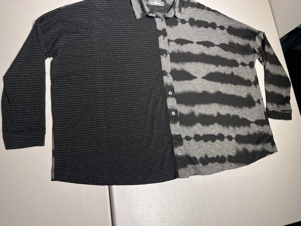 Suéter ALEMBIKA Para Mujer Pequeño Negro Gris Kai Tie Dye Cuadrado Tejido Botón Top Poli Foto 3 de 4