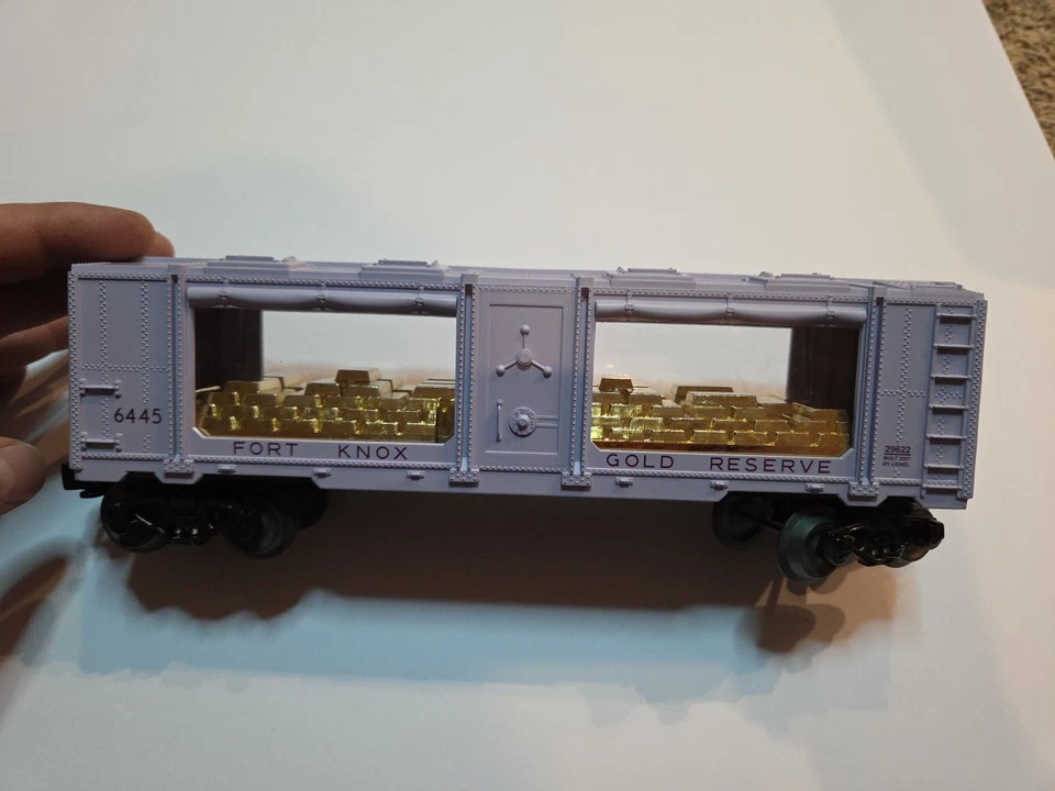 Lionel 6-29622 #6445 Fort Knox Mint Car GOLD Bullion Girls Set #3 - Image 3 of 4