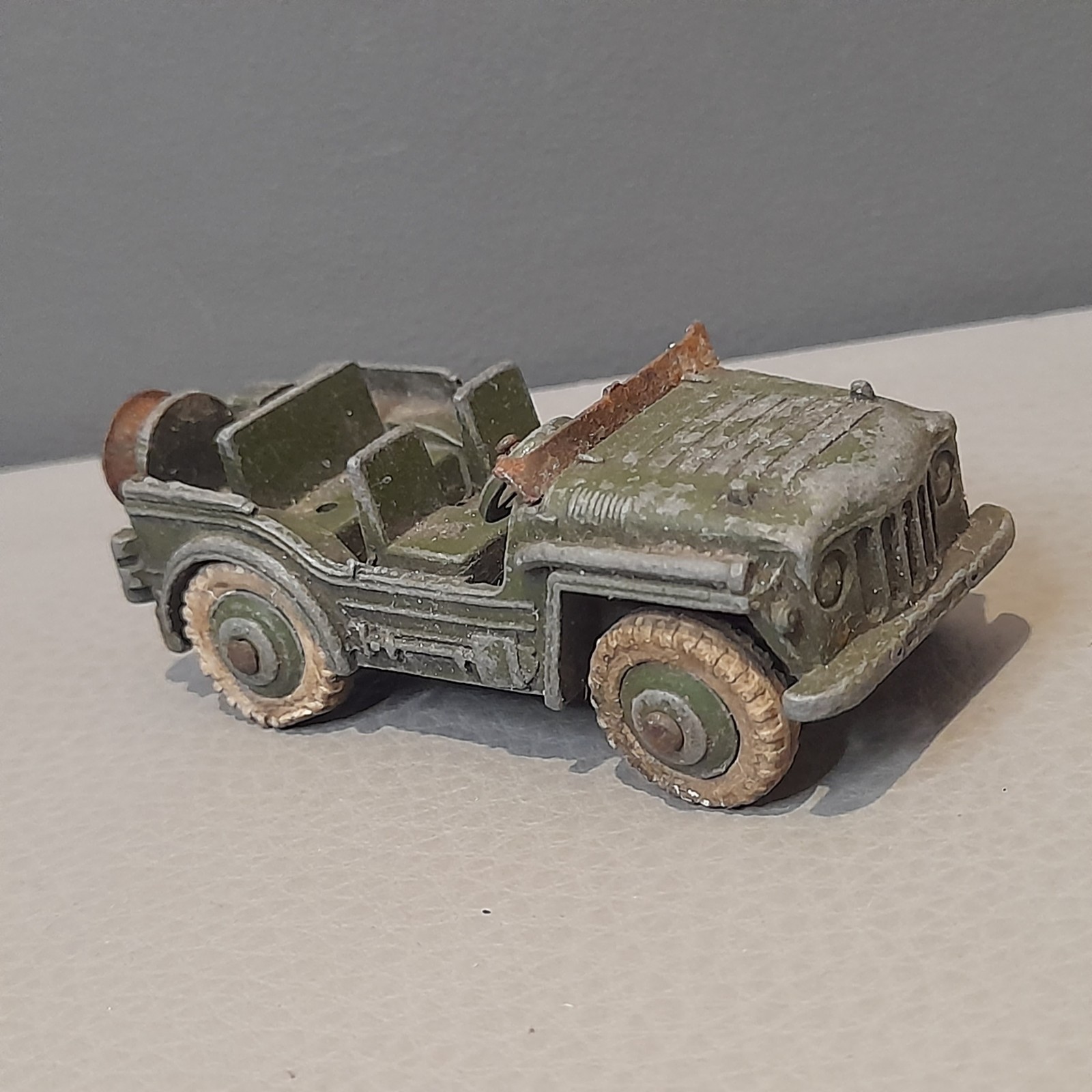 Dinky 674, Austin Champ - Free Price Guide & Review