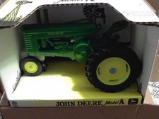 1/16 John Deere Model A Toy Tractor (Beckman Endowment Edition)
