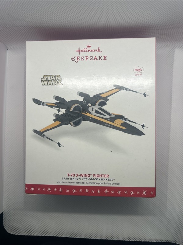 T-70 X-Wing Fighter - 2016 HALLMARK ORNAMENT - STAR WARS 9-7-60