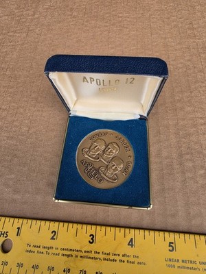 Vintage 1969 Apollo 12 Bronze Medal  NASA Conrad Gordon Bean Moon 