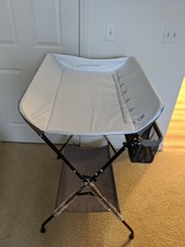 boon changing station