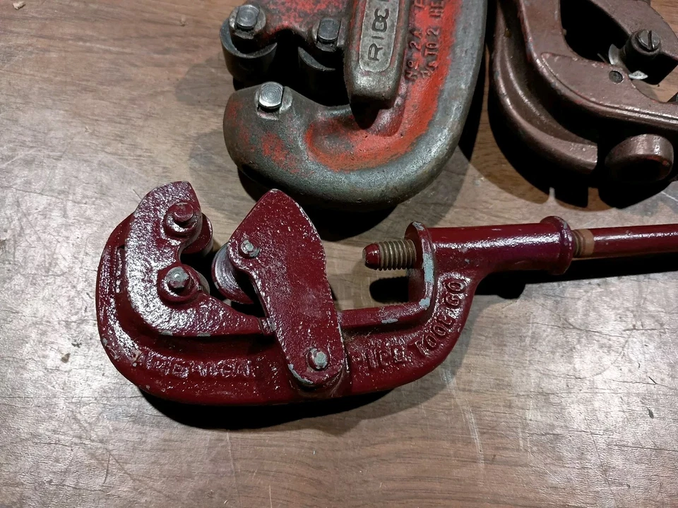 (3) Pipe Cutter(s) Ridgid 2A Chicago Specialty American Pipe Tool Co. Lot of 3 - Image 4 of 4