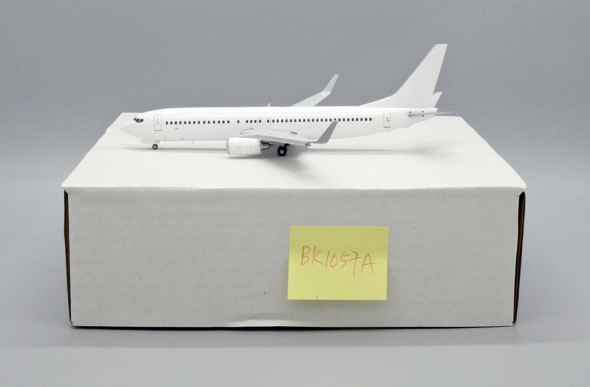 Blank B737-800 ''Flaps down Version'' Diecast Model Scale 1