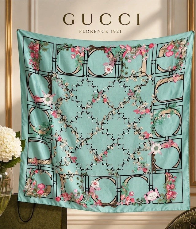 25+ Gucci Silk Scarves & Wraps for Women with Vintage for sale