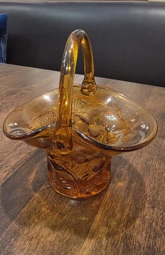 Vtg Amber Cambridge Glass Inverted Strawberries Glass Basket