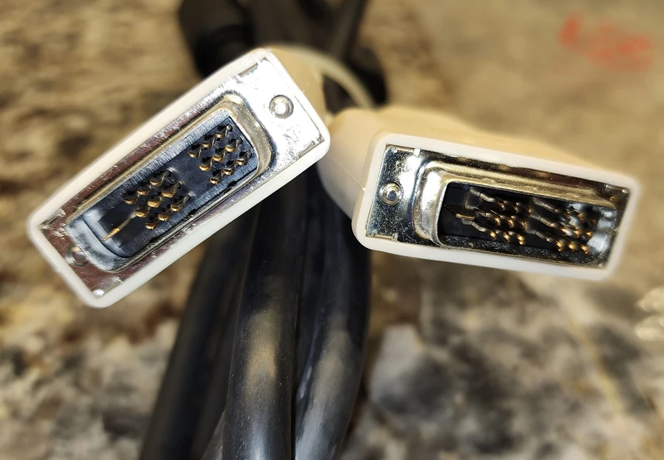 COMPUTER CABLE SPACE SHUTTLE-D MALE to MALE  AWM E101344 20276 VW-1 80 C 30V DVI - Image 3 of 4