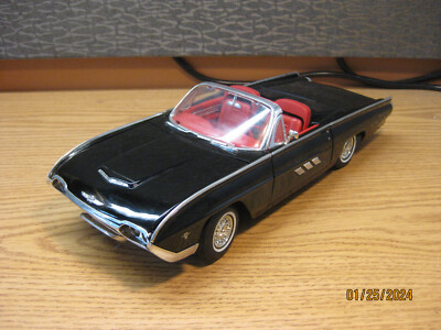 1/18    1963 THUNDERBIRD  SPORTS ROADSTER, IN  BLACK BY ANSON
