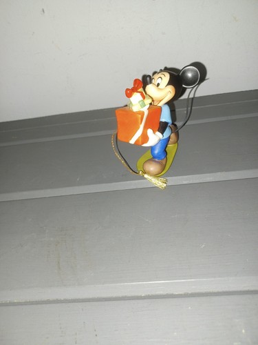 Walt Disney Classic Collection WDCC 1995 Presents for My Pals Ornament Mickey - 第 16/20 張圖片