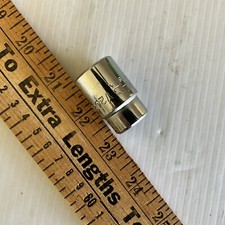 Mac Tools 1/2" Drive 5/8" V208R 8 Point Socket Made in the USA