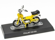 Ciclomotore ITALJET GO GO 1:18 Leo Model Moto Miniatura Moto M012