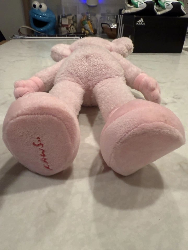 KAWS Companion BFF Peluche Rosa con Etiqueta 20" Foto 2 de 4