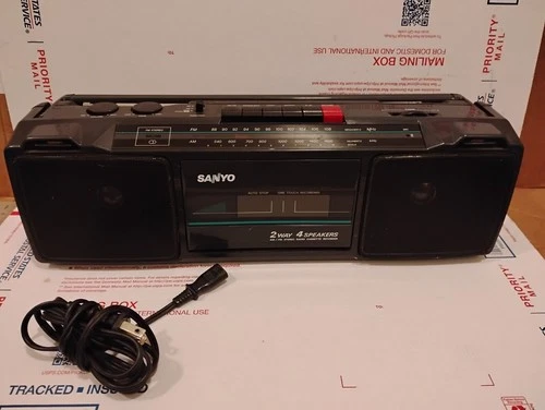 Vintage Sanyo Model M9703 Portable Radio Cassette Boombox am/fm Tested W/Cable