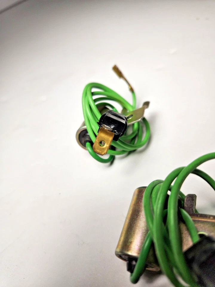 2 x Condensador de encendido 5H1092 compatible con VOLKSWAGEN 68, 69, 72 1,5 L, 1,6 L. Foto 2 de 4