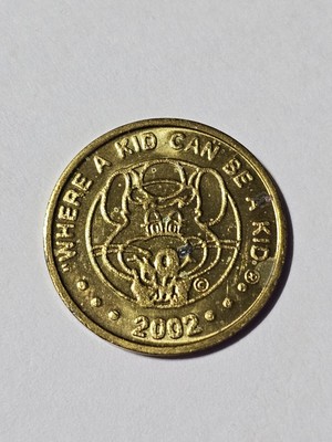 2002 CHUCK E CHEESE PIZZA RARE VARIETY TOKEN 