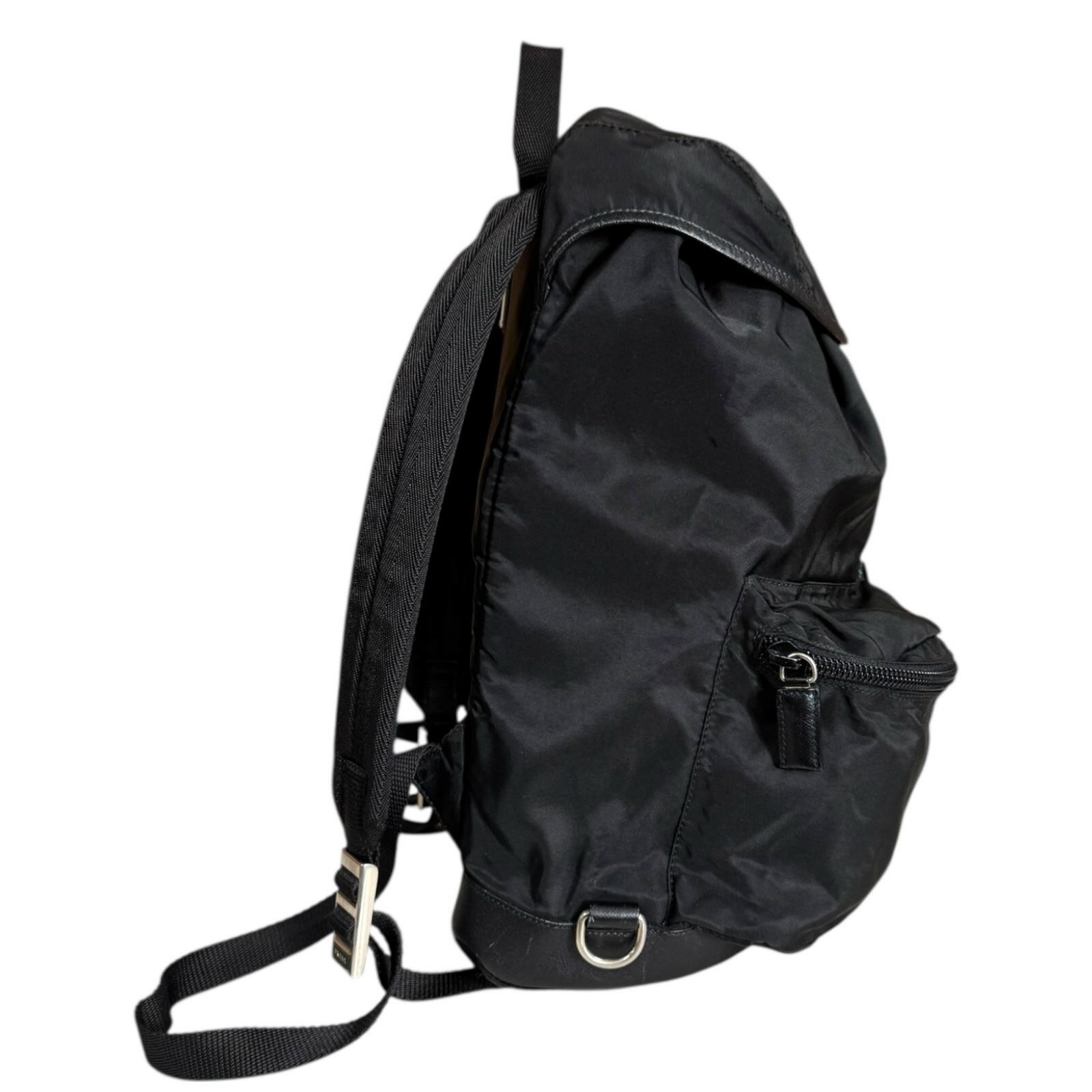PRADA Backpack Â· Daypack V164 Nylon used thumbnail 4