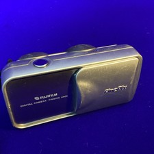 Fujifilm FinePix A605 3.1MP Digital Camera Silver **Spares/Repairs** Not Working