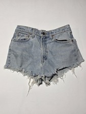 Vintage Levi's 550 Relaxed Fit Cut-Off Light Wash Denim Made In USA Shorts W30