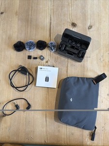 DJI Mic Mini Wireless Microphone 2 TX + 1 RX Charging Case USB-C Lightning