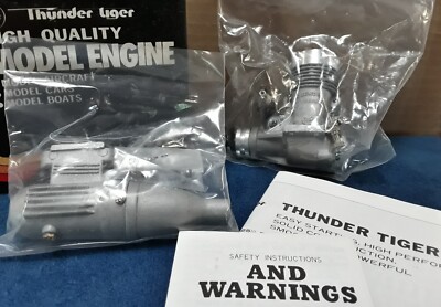 Vintage NOS Thunder Tiger 25 III RC w/muffler Model Engine Never Mounted/Run