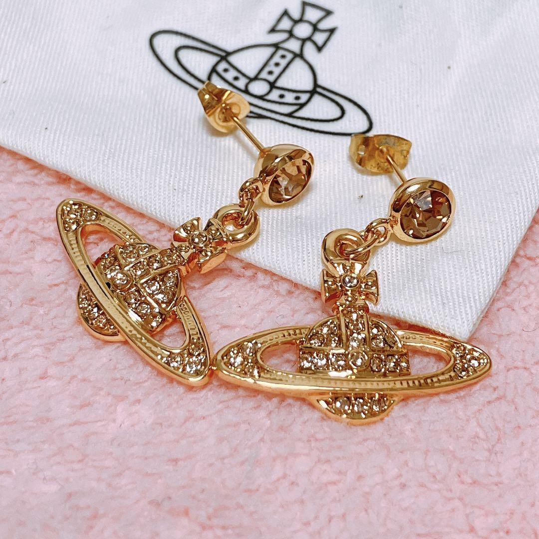 Vivien Mini Bath Relief Earrings Gold Simple