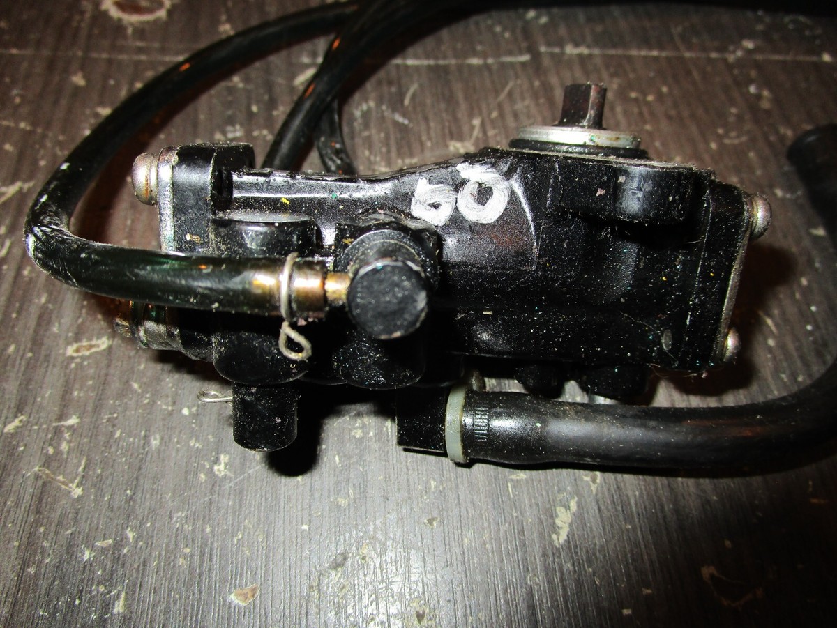 98 KAWASAKI ZXI 1100 OIL PUMP ASSEMBLY 16082-3720 | eBay