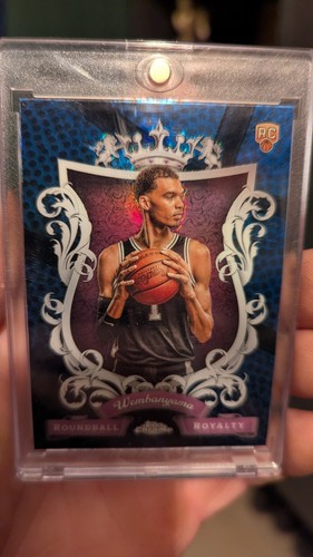 2023-24 Topps Chrome - Roundball Royalty Blue Refractor #RR-26 Victor Wembanyama - Picture 2 of 3