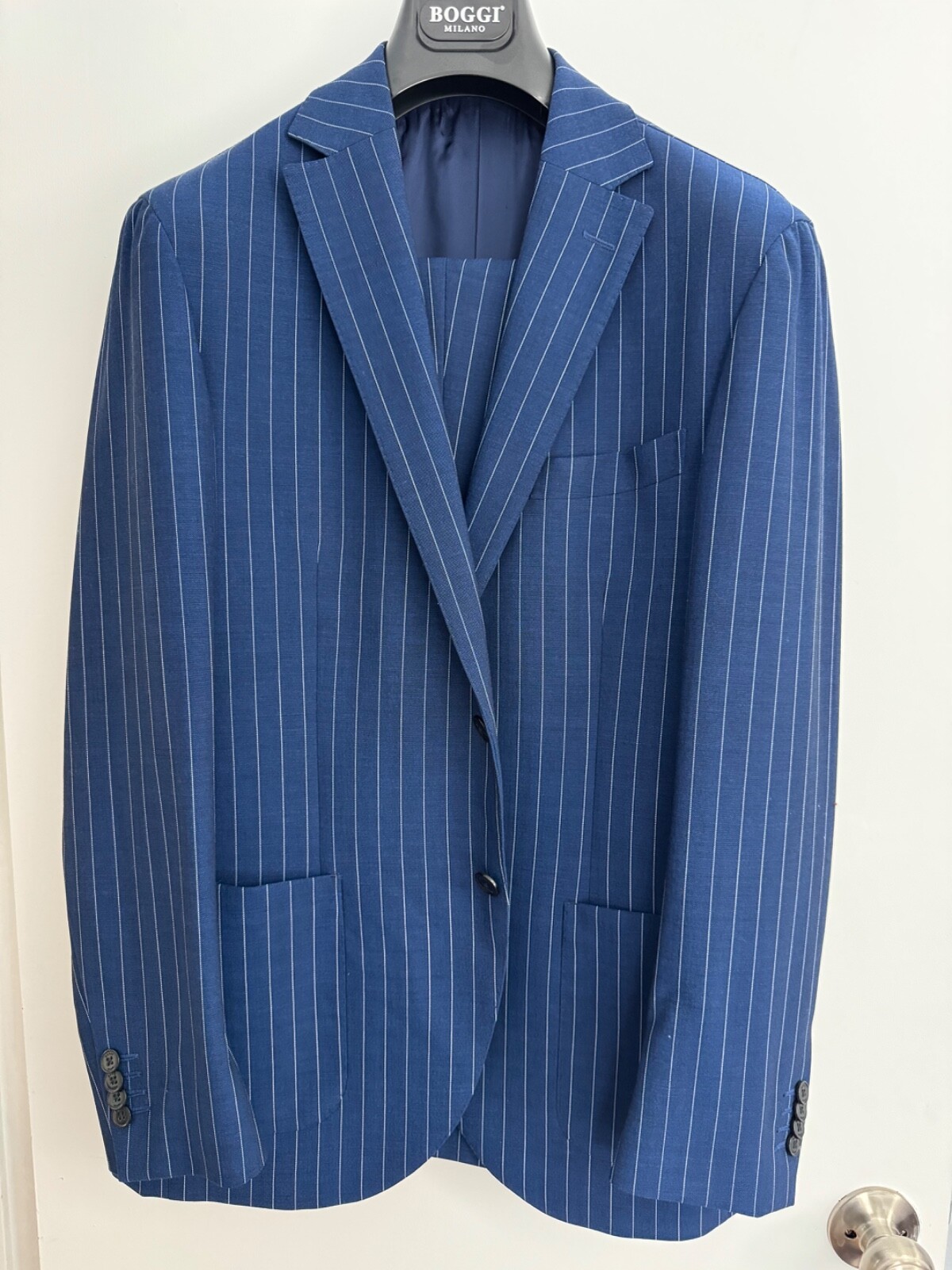 Traje a rayas azul marino italiano Boggi Milano