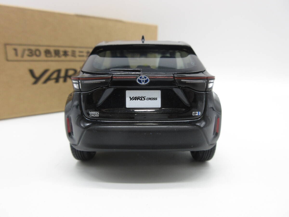 トヨタ Yaris Cross ミニカー 1:30 Toyota YARIS CROSS color sample minicar black mica