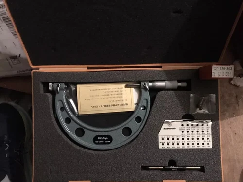 new mitutoyo screw thread micrometer 100-125mm with new anvils 126-803