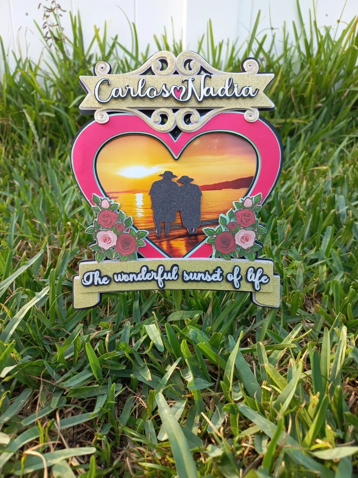 Topper de pastel de aniversario personalizado "homenaje al amor y la vida" Foto 2 de 4