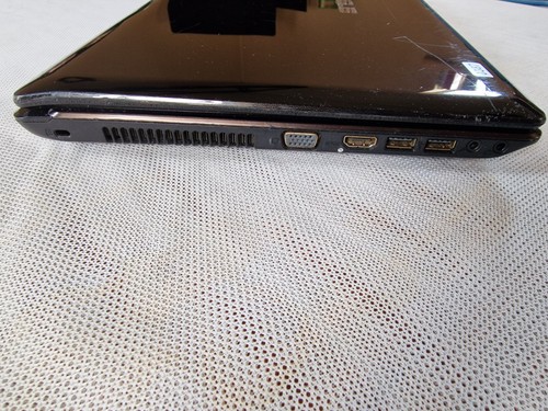 Asus X52F laptop 15.6" Faulty For Parts Read Description - Afbeelding 8 van 12