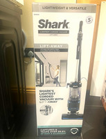 Shark NV602UK Lift-Away Corded Upright Bagless Vacuum 750W Blue