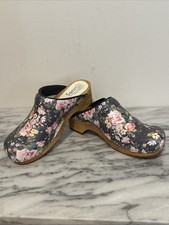 Sanitas Danish Style Clogs Floral Design Wood Soles Womes. Sz 39 NWT