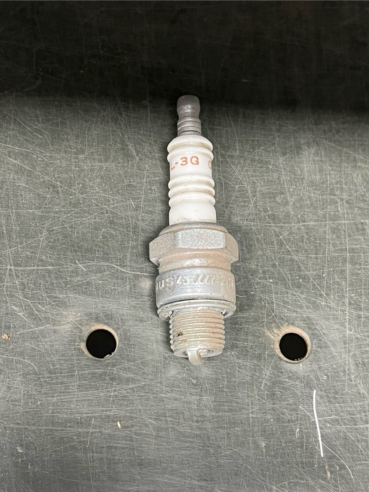 L-3G Champion Spark Plug NEW